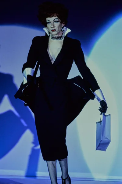 Look 64